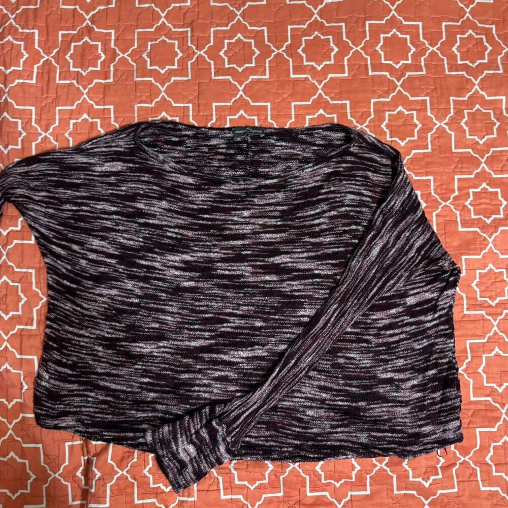 Medium long sleeve top